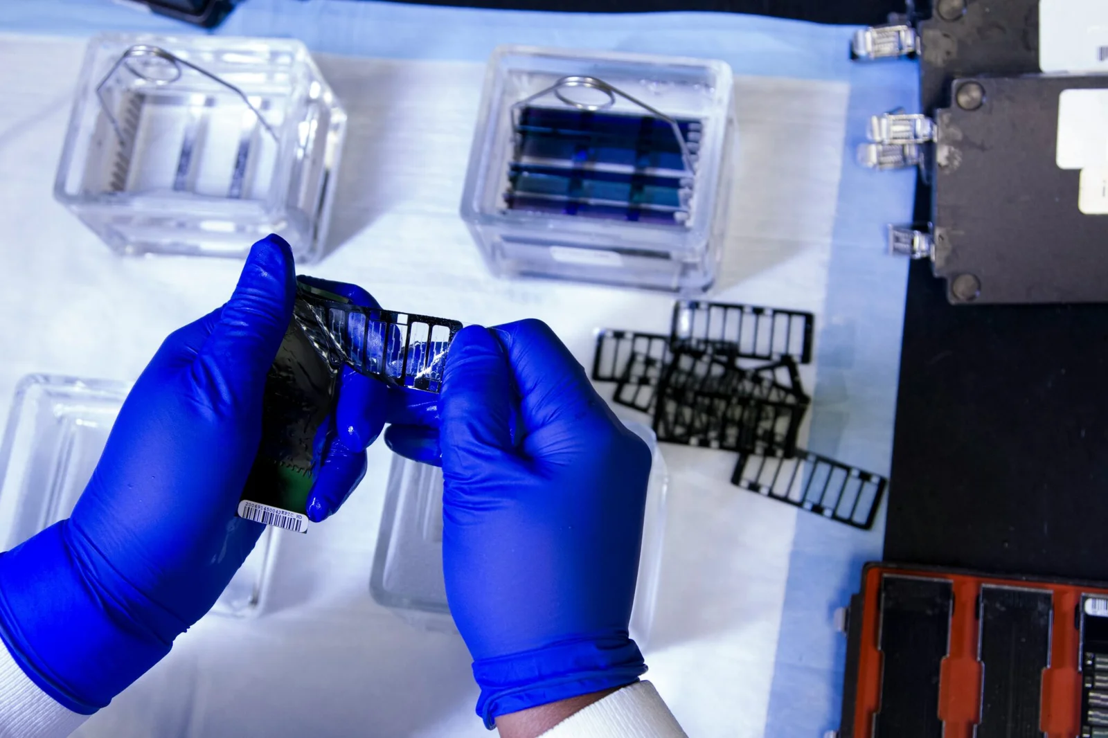 Pharmaceutical biotech courier HIPAA compliant